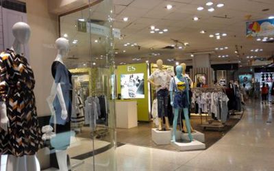 服裝管理軟件網(wǎng)絡版好用嗎 和單機版比多了哪些功能